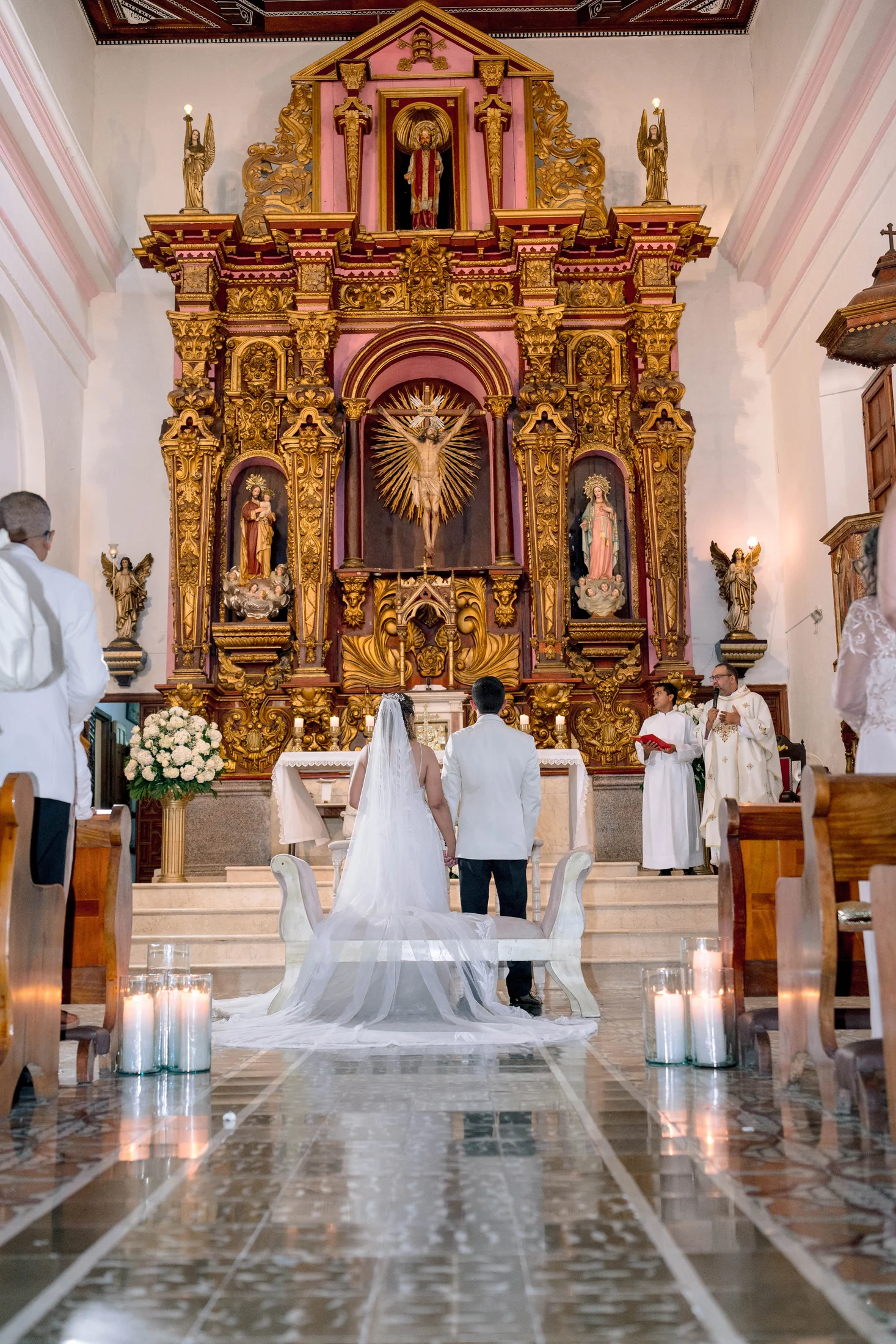 Boda de Schelly y José — iglesia