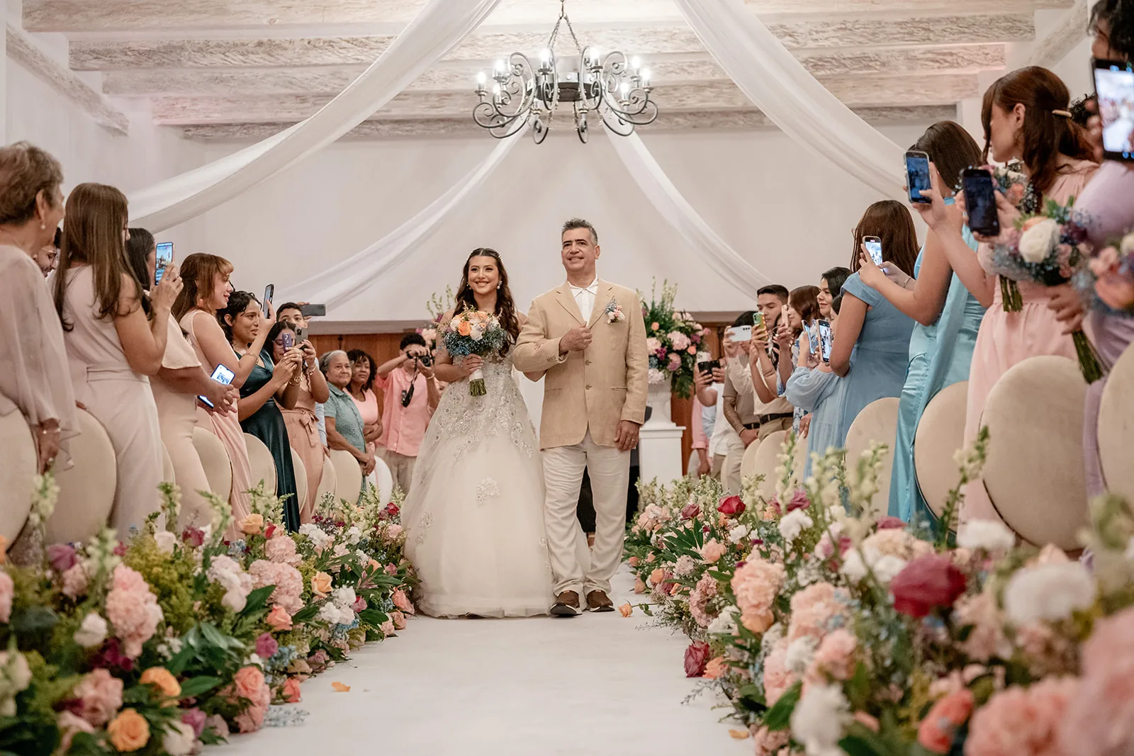 Boda de Vale y Chris — iglesia