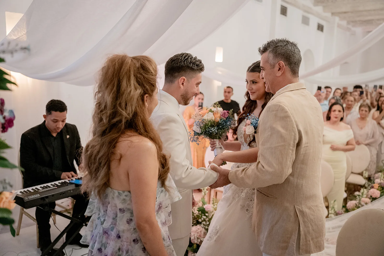 Boda de Vale y Chris — iglesia
