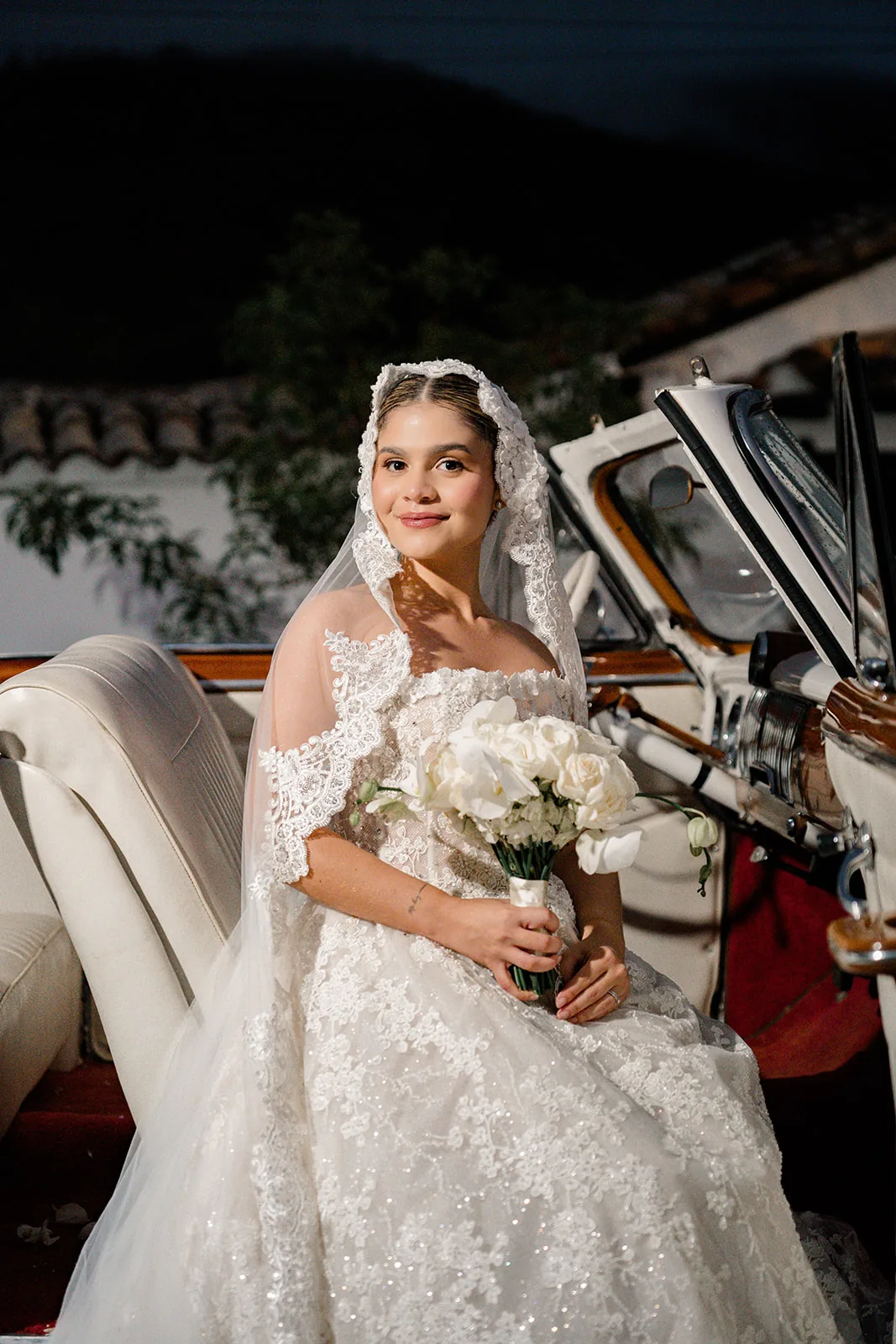 Boda de Vale y Miguel — iglesia